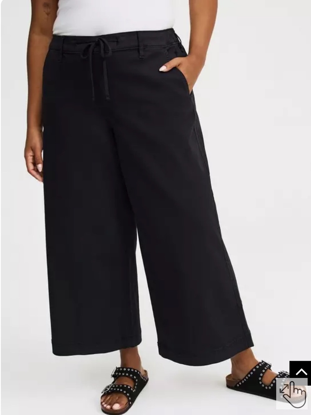 NWT Torrid deep black Pull-On Weekend Wide-Leg Crop Pant size medium
